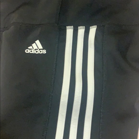 Small Adidas leggings - Picture 3 of 3